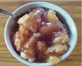  ?? RICHARD S. DARGAN/FOR THE JOURNAL ?? Apple cobbler, one of the featured desserts at Ms. Gennie’s.