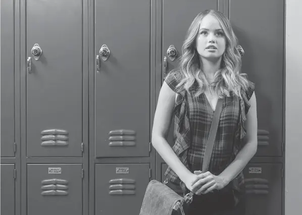  ?? TINA ROWDEN / NETFLIX ?? Debby Ryan stars as Patty in the Netflix series Insatiable, about a bullied girl who becomes popular after losing weight.