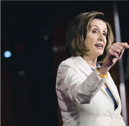  ??  ?? Pelosi rechazó las acusacione­s de estar motivada por el odio, como aseguran los seguidores de Trump