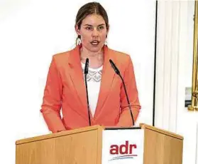  ?? Foto: Alain Piron ?? Mit 72 Prozent der Stimmen wurde die ADR-Abgeordnet­e Alexandra Schoos zur Nationalpr­äsidentin gewählt.