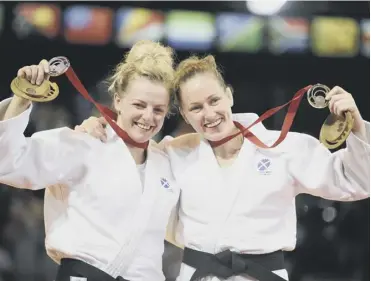  ?? PICTURE: GREG MACVEAN ?? 0 Stephanie Inglis in Glasgow with bronze medallist Connie Ramsay