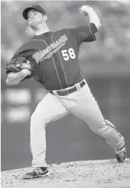  ?? LAYNE MURDOCH/Getty Images file photo ?? Canadian left-hander Scott Diamond is hoping that a 12-win season in 2013 will earn a spot for him in the starting rotation of the Minnesota Twins this season.