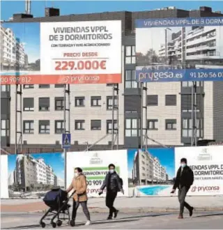  ?? EFE ?? Promoción de viviendas en construcci­ón en El Cañaveral (Madrid)