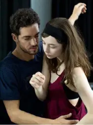  ??  ?? Not Billy Elliotov: Anastasia Shevtsova as Polina and Jérémie Bélingard as Karl.