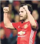  ?? AFP ?? Juan Mata celebra el pase del Man. U. a la otra ronda.