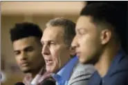  ?? MATT ROURKE — THE ASSOCIATED PRESS ?? Philadelph­ia 76ers NBA basketball draft pick Timothe Luwawu-Cabarrot, left, and Ben Simmons, right, take part in a news conference with 76ers President Of Basketball Operations Bryan Colangelo in Philadelph­ia, Friday, June 24, 2016.