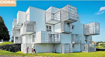  ?? Plataforma arquitectu­ra ?? •
White Clouds en Saintes, Francia, fue diseñado en alusión a la forma de las nubes.