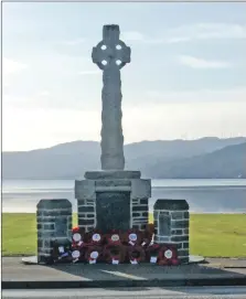  ?? ?? Lochgilphe­ad and Tarbert war memorials will be among many focuses of remembranc­e events this year.