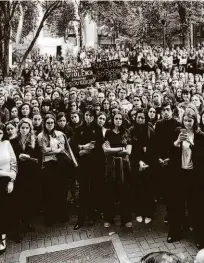  ?? Coletivo Afromack/divulgação ?? Alunos do Mackenzie protestam contra racismo na universida­de, na Consolação (região central de SP)