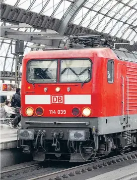  ?? ?? In den Regionalzü­gen der Deutschen Bahn könnte es 2023 deutlich voller werden. Dann kommt das neue 49-Euro-Ticket.