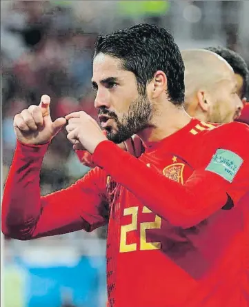  ?? FOTO: SIRVENT ?? Isco Alarcón celebra su tanto ante la selección de Marruecos