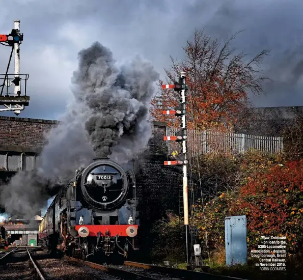  ??  ?? Oliver Cromwell - on loan to the 5305 Locomotive Associatio­n - departs Loughborou­gh, Great Central Railway, in November 2016. ROBIN COOMBES