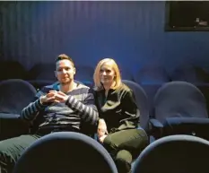  ?? Foto: Mayr ?? Im Filmgeschä­ft zu Hause: Michael Hehl und Daniela Bergauer haben jetzt neben ihrem Filmverlei­h ein zweites Standbein: das Liliom-Kino in Augsburg.