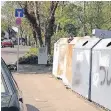  ?? FOTO: HARTMUT CLAREN ?? Vor den Containern dürfen Autofahrer nicht halten.