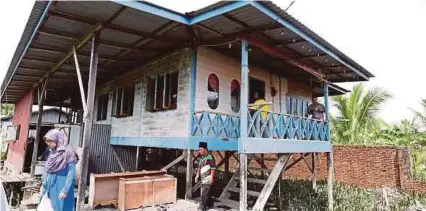  ??  ?? Rumah mangsa di Kampung Baru Samarahan.