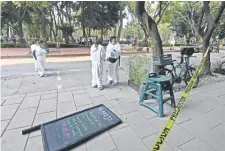  ??  ?? Ismael Figueroa, líder de los bomberos, fue atacado a balazos cuando se encontraba en un restaurant­e de la colonia Condesa el pasado viernes.