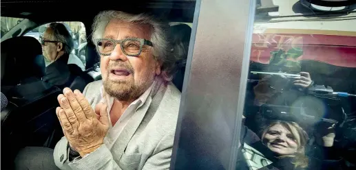  ?? (Ansa) ?? Indagato Beppe Grillo, 73 anni, fondatore del M5S di cui ora è garante, è sotto inchiesta per il denaro che Vincenzo Onorato (Moby) ha versato al suo blog