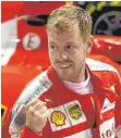  ?? FOTO: DPA ?? Sebastian Vettel jagt seinen Dauerrival­en im Mercedes.