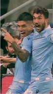  ?? ANSA ?? Decisivo Joaquin Correa, 25 anni, festeggiat­o da Cataldi dopo il gol