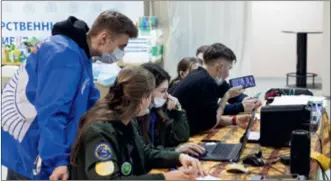  ?? ?? Volunteers register donations by local residents for people from Donbass in a university in Rostov-on-Don, Russia, on March 2