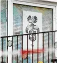  ?? Foto: Daniel Karmann, dpa ?? Das Haus in Georgensgm­ünd, in dem ein Angehörige­r der Reichsbürg­er Bewe gung bei einer Razzia vier Polizisten an geschossen hat.