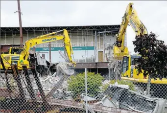  ??  ?? The Giant Eagle location at Parkway Center Mall is all that will be left after demolition is complete.