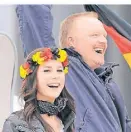  ?? ?? Lena Meyer-Landrut und Stefan Raab nach dem Sieg beim Eurovision Song Contest 2010.