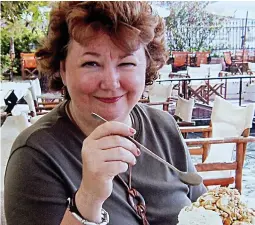  ??  ?? ‘Agony’: Liz Robertson, 61, died after nine weeks in hospital