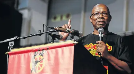  ?? / MOELETSI MABE ?? Cosatu’s Bheki Ntshalints­hali told the federation’s shop steward council in Johannesbu­rg yesterday that the organisati­on backed Cyril Ramaphosa to take over from Jacob Zuma.