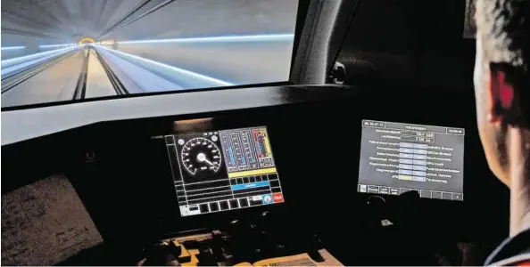  ?? BILD: SN/ÖBB ?? Im Cockpit eines modernen Zugs läuft heute vieles automatisi­ert ab, aber nicht alles.