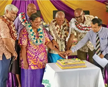  ?? Photo: Inoke Rabonu ?? Minister for Health and Medical Services Dr Atonio Lalabalavu (second from right) cuts the World Leprosy Day cake with guests at the celebratio­n in Twomey Hospital, Tamavua on January 30, 2023.