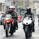  ?? Catherine Smyth ?? ●● Andrew ’s brother Anthony, left, and his son Tom lead his funeral cortege on their bikes