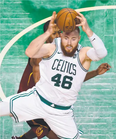  ?? Picture: GETTY IMAGES ?? IMPRESSIVE: Aron Baynes in action for the Boston Celtics against the Cleveland Cavaliers.