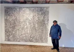  ?? ?? ‘Covert’: Thenuwara with his installati­on made of wire at the Venice Biennale