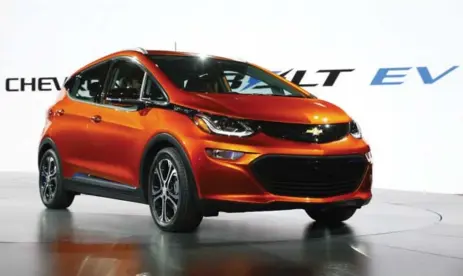  ?? PAUL SANCYA/THE ASSOCIATED PRESS ?? General Motors could lose up to $9,000 for each Chevrolet Bolt that the company sells.