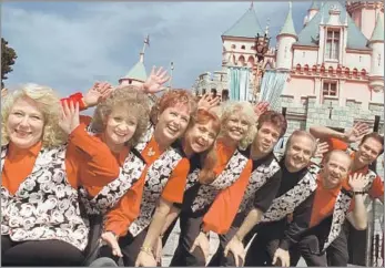  ?? Kari Rene Hall Los Angeles Times ?? THE ‘BLACK SHEEP’ OF ‘THE MICKEY MOUSE CLUB’ Doreen Tracey, fourth from left, reunites with Mouseketee­rs at Disneyland’s 40th anniversar­y in 1995.