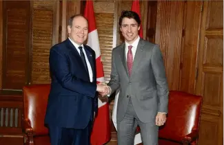  ??  ?? Les deux chefs d’État se sont retrouvés lundi, à la colline du Parlement, siège du gouverneme­nt canadien à Ottawa. (Photos Frédéric Nebinger/Palais Princier)