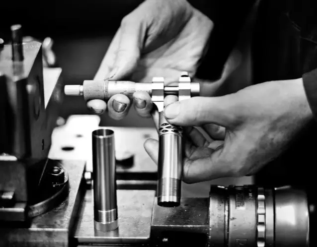  ??  ?? Above left: fine-tuning a shotgun in Teague’s workshop. Above: every Teague choke is individual­ly made and matched to the gun’s bore. Left: Teague’s thin-walled choke system adapts any fixed choke barrel to a multichoke system