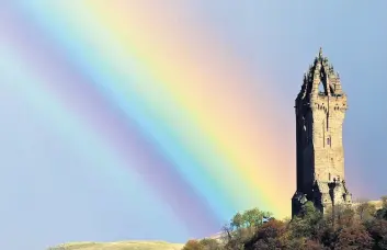  ??  ?? Tourist attraction
Visitors flocked to the Wallace Monument (picture by Bryan Robertson)