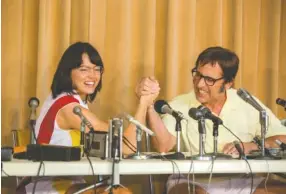  ?? MELINDA SUE GORDON/FOX SEARCHLIGH­T PICTURES ?? Emma Stone, left, and Steve Carell are tennis stars Billie Jean King and Bobby Riggs in “Battle of the Sexes,” out Sept. 22.