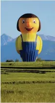  ?? Foto: dpa ?? Diese lustige Handwerker­figur ist ei gentlich ein Heißluftba­llon.