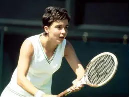  ?? ?? Right: Borne on the shoulders of the incredible women who went before her, world number one Ashleigh Barty takes the hopes of a nation into the Australian Open. Below: Kerry Melville Reid reached number five in the world rankings 50 years ago.