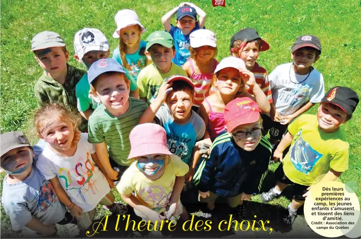  ??  ?? Dès leurs premières expérience­s au camp, les jeunes enfants s’amusent et tissent des liens d’amitié. Crédit : Associatio­n des camps du Québec