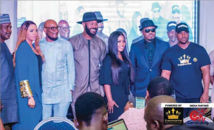  ??  ?? L-R: Biodun Oniyitan, President Associatio­n of Event Vendors; Eni Lise Balogun, Governor makeup Guild; Mr. Tosan Jemide, Cakes By Tosan; Temmie Tsoule, EMN Convener; Bisola Borha, Trendybee events; DJ Jimmy Jatt, Amu - chairman DJ associatio­n lagos...