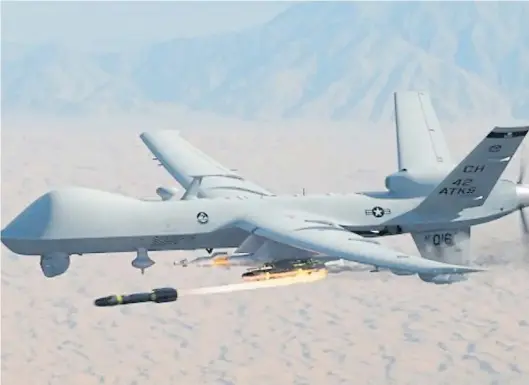  ??  ?? Arma letal. Los aviones teledirigi­dos o “drones” son parte esencial de la guerra aérea moderna en Estados Unidos y otros países.