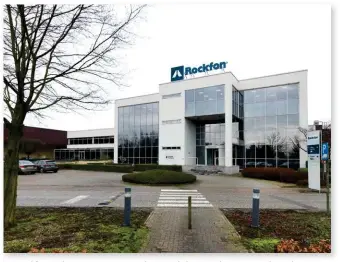  ?? Bilder: Siemens ?? Das Rockfon-werk in Wijnegem setzte sich zum Ziel, die Verpackung in einer der wichtigste­n Produktion­slinien zu automatisi­eren.