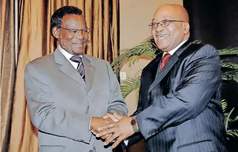  ?? ?? THE National Freedom Party has urged former president Jacob Zuma and Prince Mangosuthu Buthelezi, the Zulu nation’s traditiona­l Prime Minister to work together and resolve the Zulu Royal Household’s dispute. | ARCHIVES