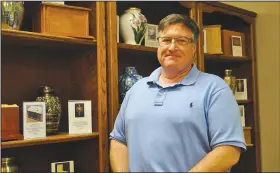  ??  ?? David Duncan of Bella Vista Funeral Home and Crematory recently shared how funerals have been changed by social distancing.
(NWA Democrat-Gazette/Rachel Dickerson)