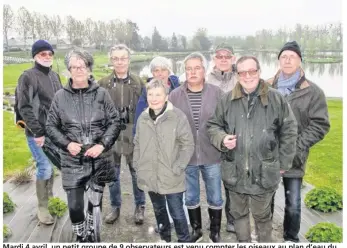  ??  ?? Mardi 4 avril, un petit groupe de 9 observateu­rs est venu compter les oiseaux au plan d’eau du Prieuré