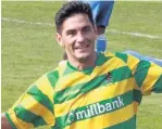  ?? Mark Buckley ?? Linnets skipper Kyle Hamid has signed a new contract extension at the Millbank Linnets Stadium club.